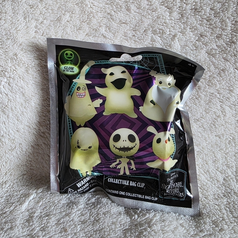 Disney Glow-in-the-Dark Collectible Bag Clip